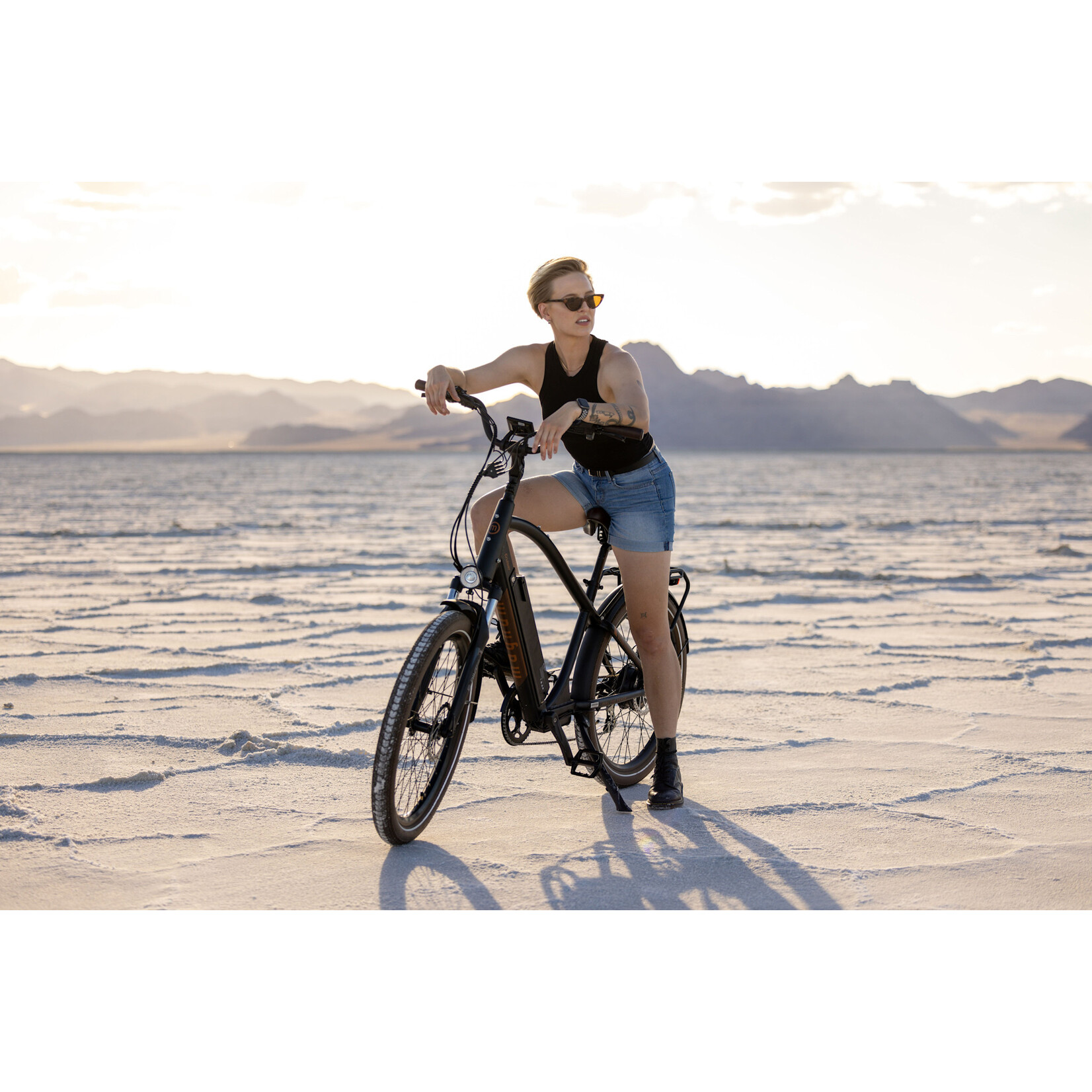Magnum CPO-Cruiser BLK-GPH - CPO - Cruiser 2.0 - Black- Graphite - 48v 15Ah - E-Bike - All Warranties Intact