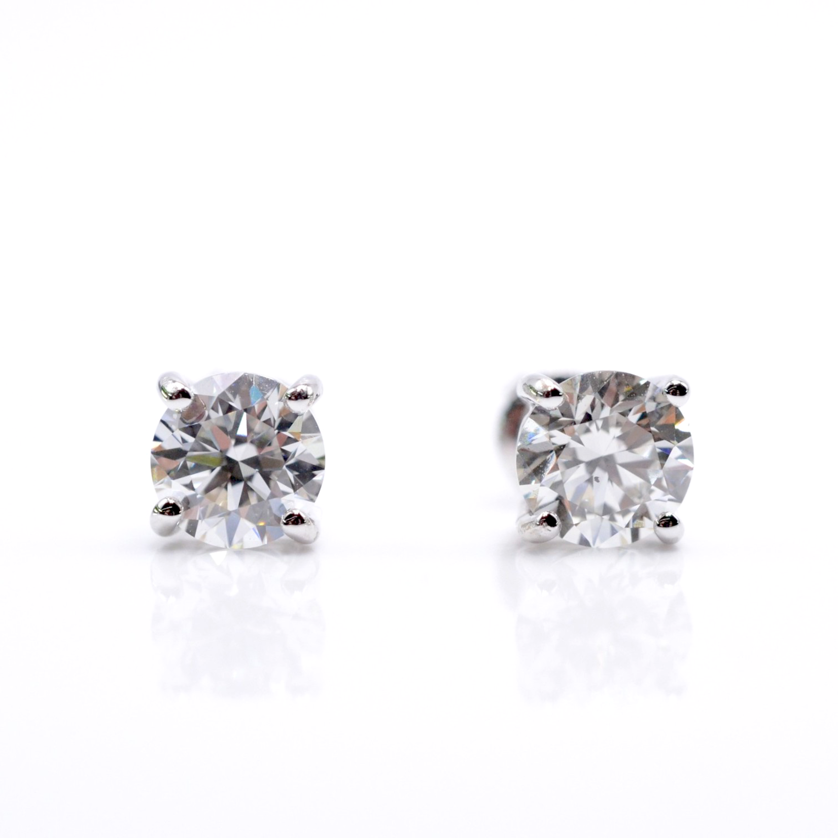 1.40cttw.  Lab-Created Diamond Stud Earrings