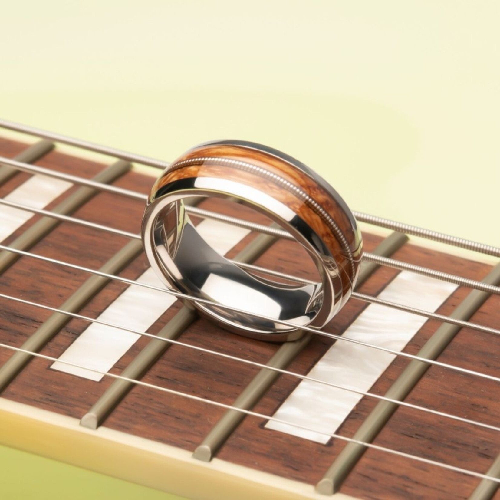 Inox Whiskey Barrel Wood Inlay Tit. Ring