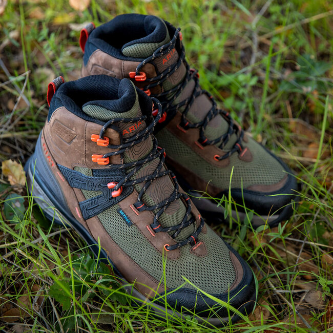 Ariat Men's Traverse Mid Waterproof Hiking Boot