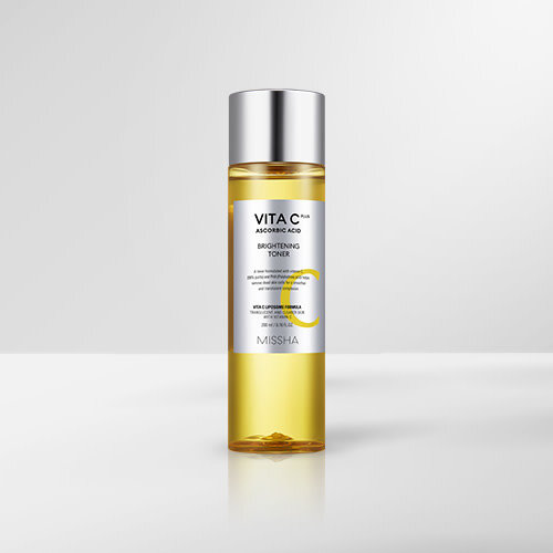 MISSHA Vita C Plus Brightening Toner 200mL MISSHA Vita C Plus Brightening Toner 200mL