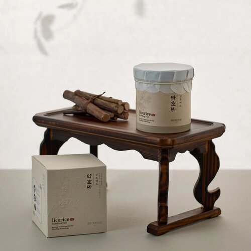 SKINFOOD Licorice Soothing Pad (250g/60pcs)