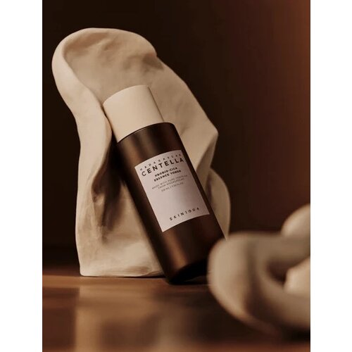 SKIN1004 Madagascar Centella Probio-Cica Essence Toner 210mL