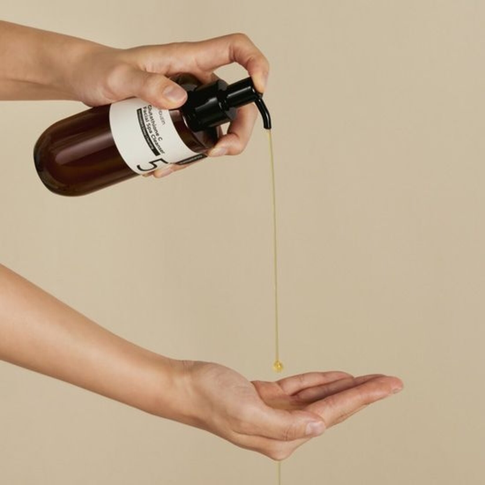 numbuz:n No.05+ Glutathione C Facial Spa Cleanser 200mL