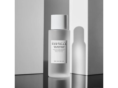 SKIN1004 Madagascar Centella Tone Brightening Boosting Toner 210mL