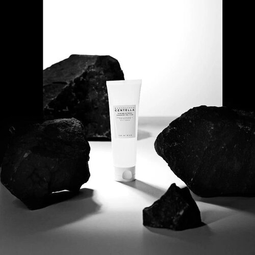 SKIN1004 Madagascar Centella Tone Brightening Cleansing Gel Foam 125mL SKIN1004 Madagascar Centella Tone Brightening Cleansing Gel Foam 125mL