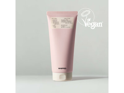 WHIPPED Strawberry & Vanilla Vegan Pack Cleanser 130g