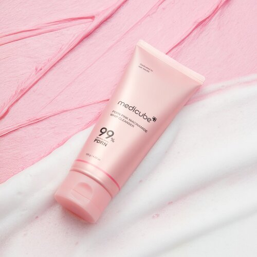 MEDICUBE PDRN Pink Niacinamide Whip Cleanser 120g