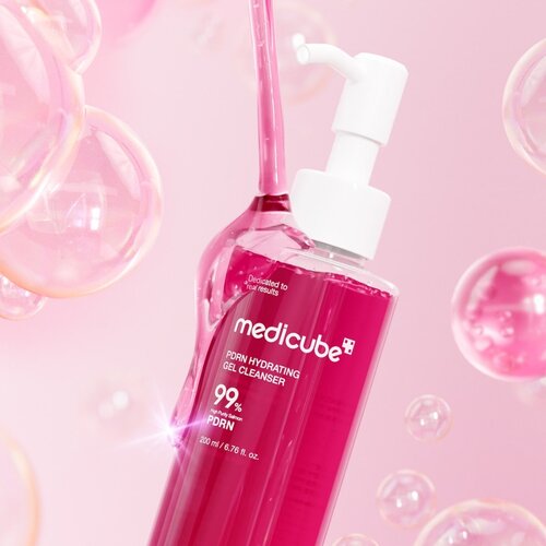 MEDICUBE PDRN Hydrating Gel Cleanser 200mL MEDICUBE PDRN Hydrating Gel Cleanser 200mL