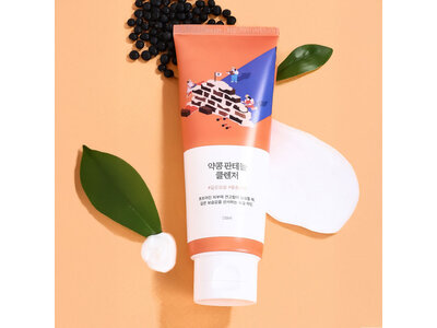 Round Lab Soybean Panthenol Cleanser 150mL Round Lab Soybean Panthenol Cleanser 150mL