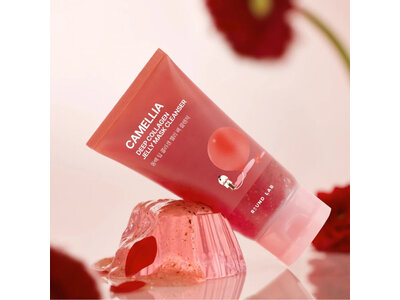 Round Lab Camellia Deep Collagen Jelly Mask Cleanser 150mL