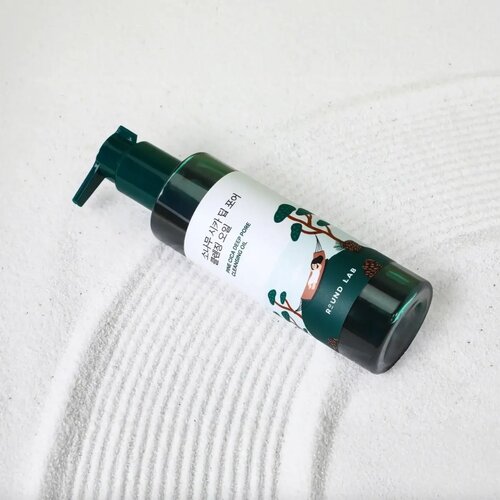 Round Lab Pine Cica Deep Pore Cleansing Oil 200mL