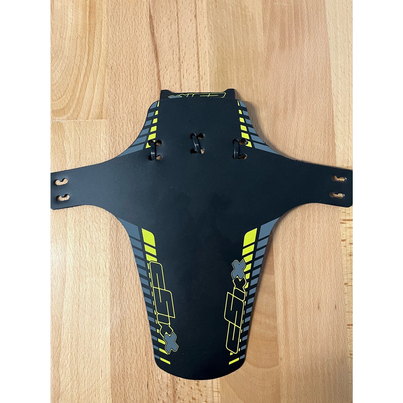 cSixx Mudgaurd