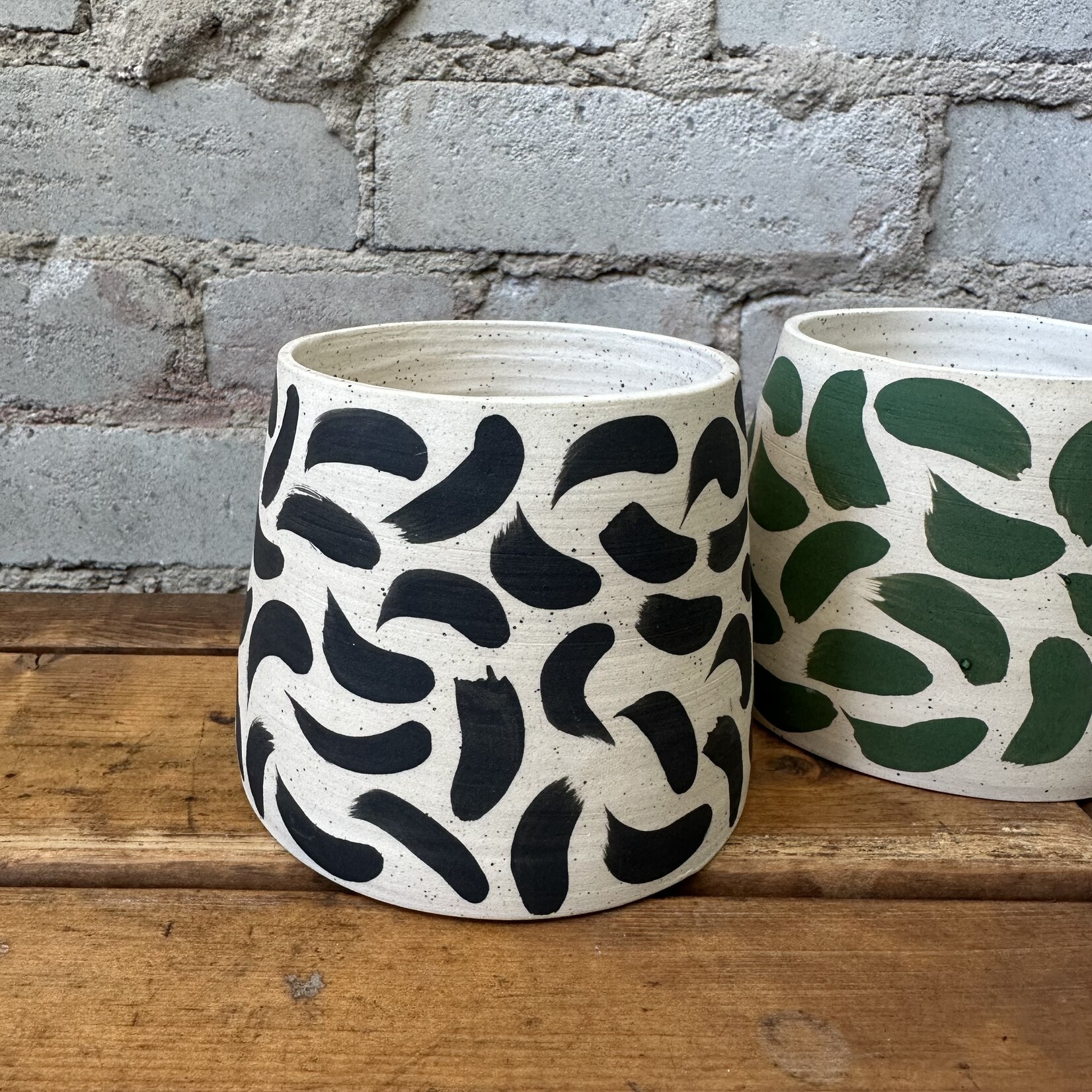 Vicky Makes Ceramics Black Brushstroke 3.5"