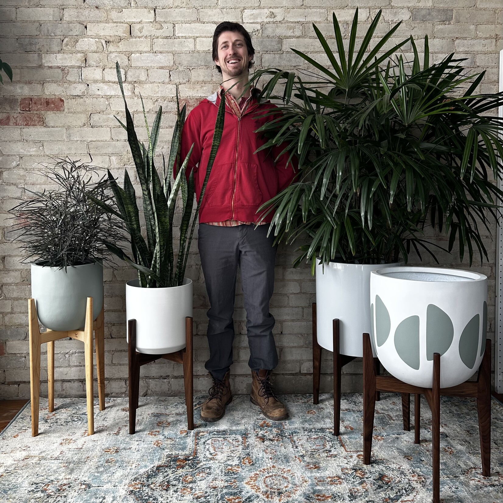 David & Rau Stands Big Cindy Walnut (David & Rau Stand for Cylinder Pots)