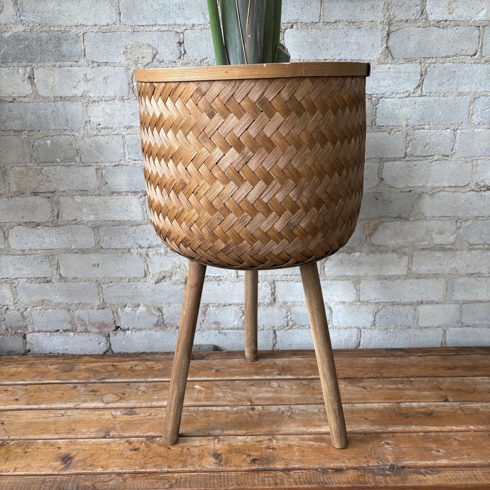 Assorted Pots Woven Bamboo Basket Stand - Large (fits 12")