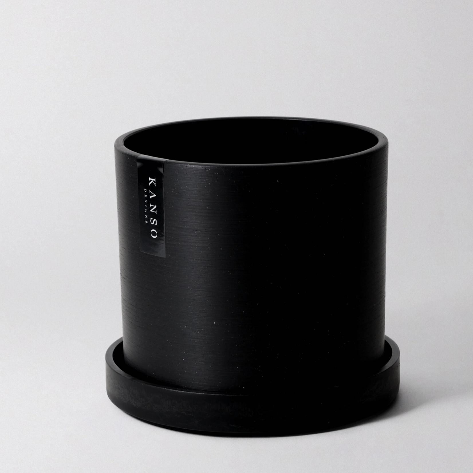 Kanso Designs 'Black' Pot with Saucer (fits 6.5")