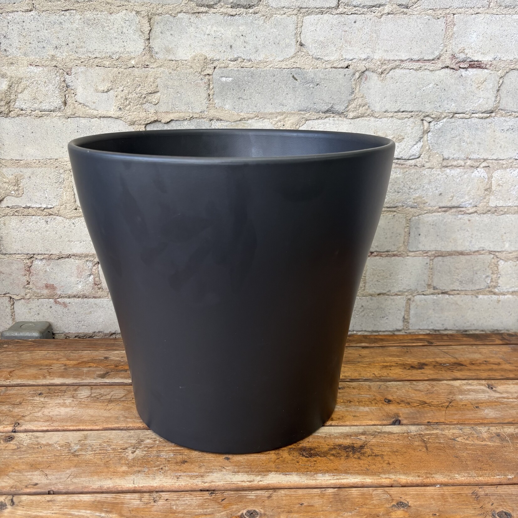 Anthracite Pot 12"