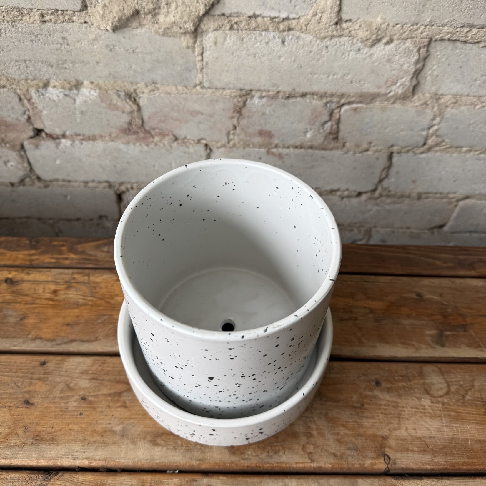 Claxton Pot w saucer (fits 5")