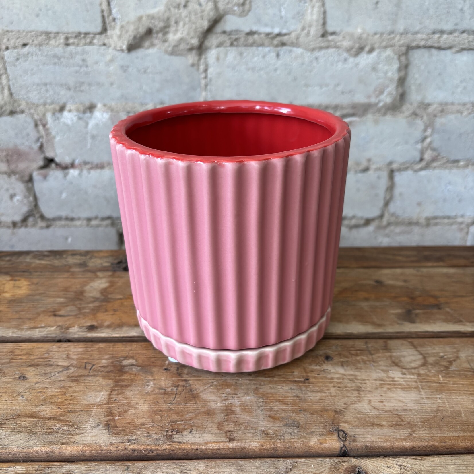 Caris Pot (fits 4.5") Pink/Red