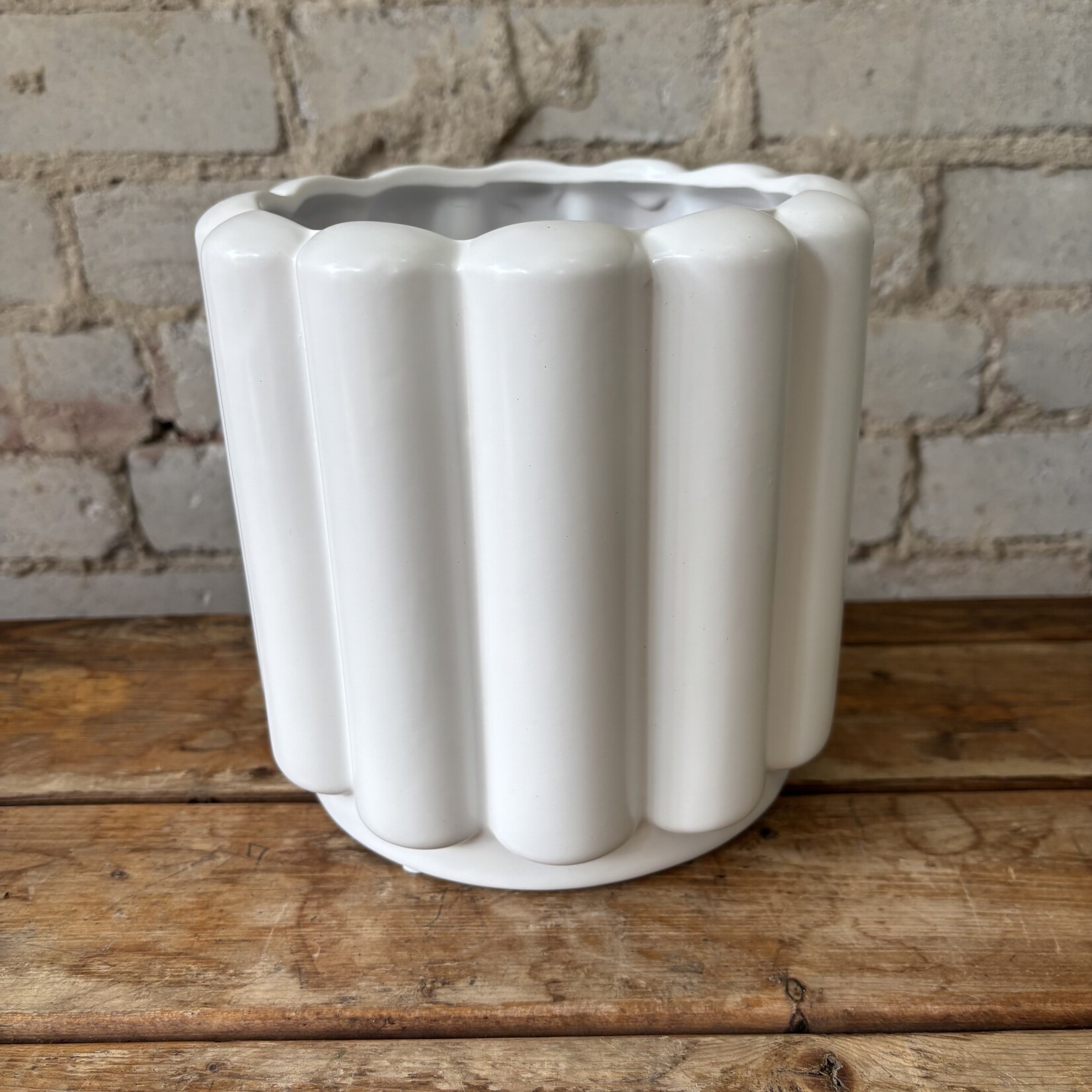 Beau Pot (fits 5") White
