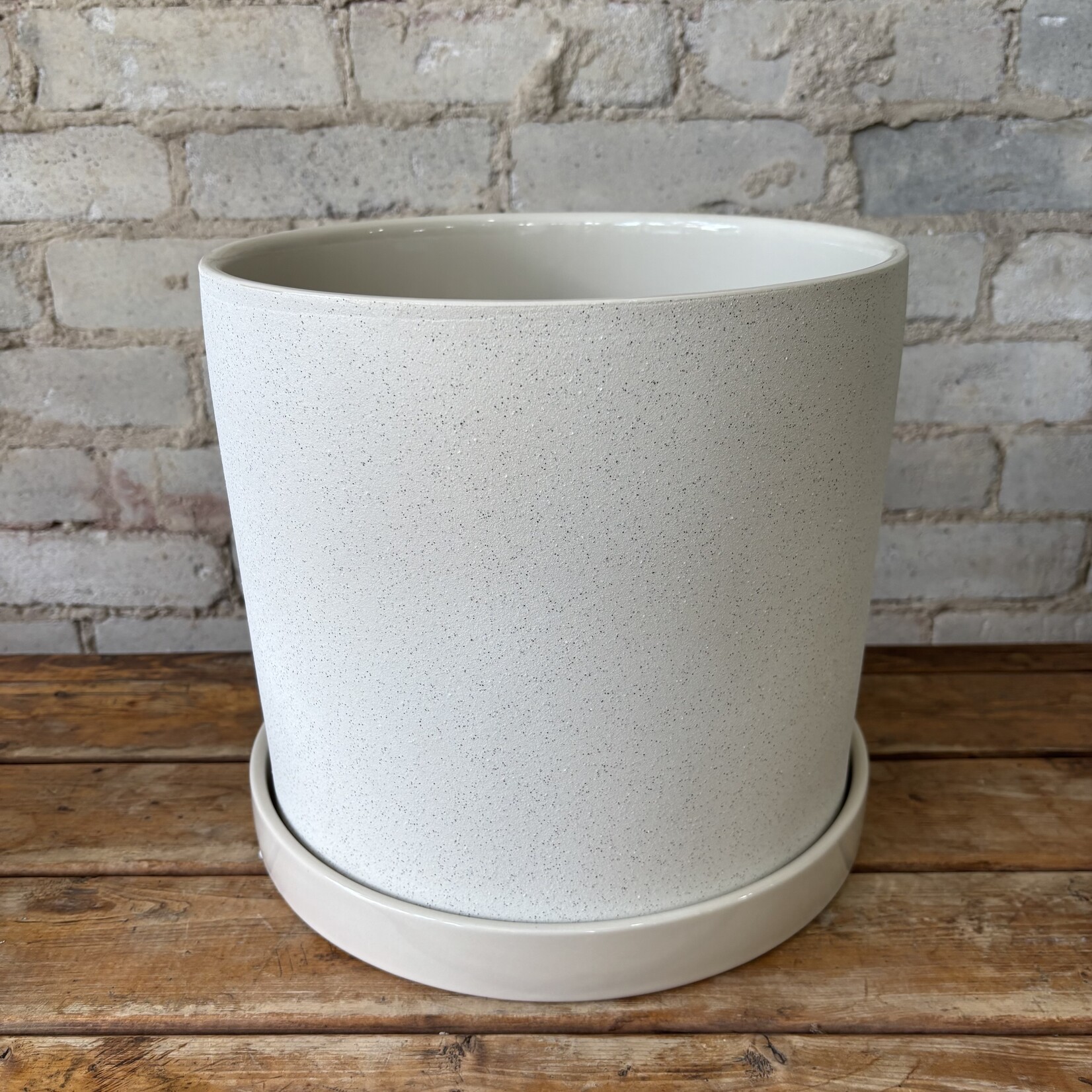 Capri Pot (fits 10") White