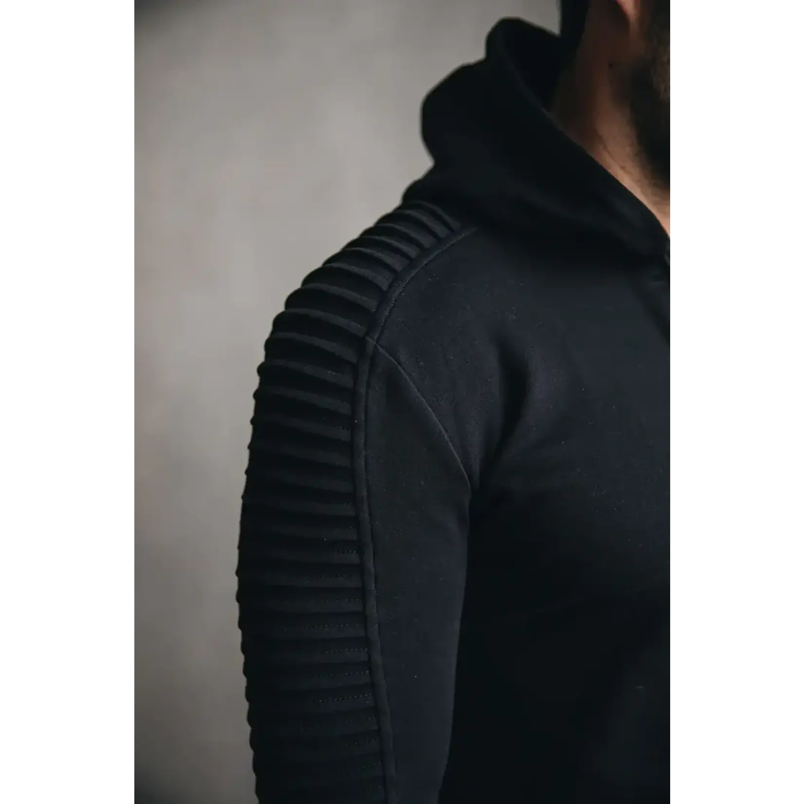 Unit Sudadera Asimétrica Con Detalle En Brazo Negra