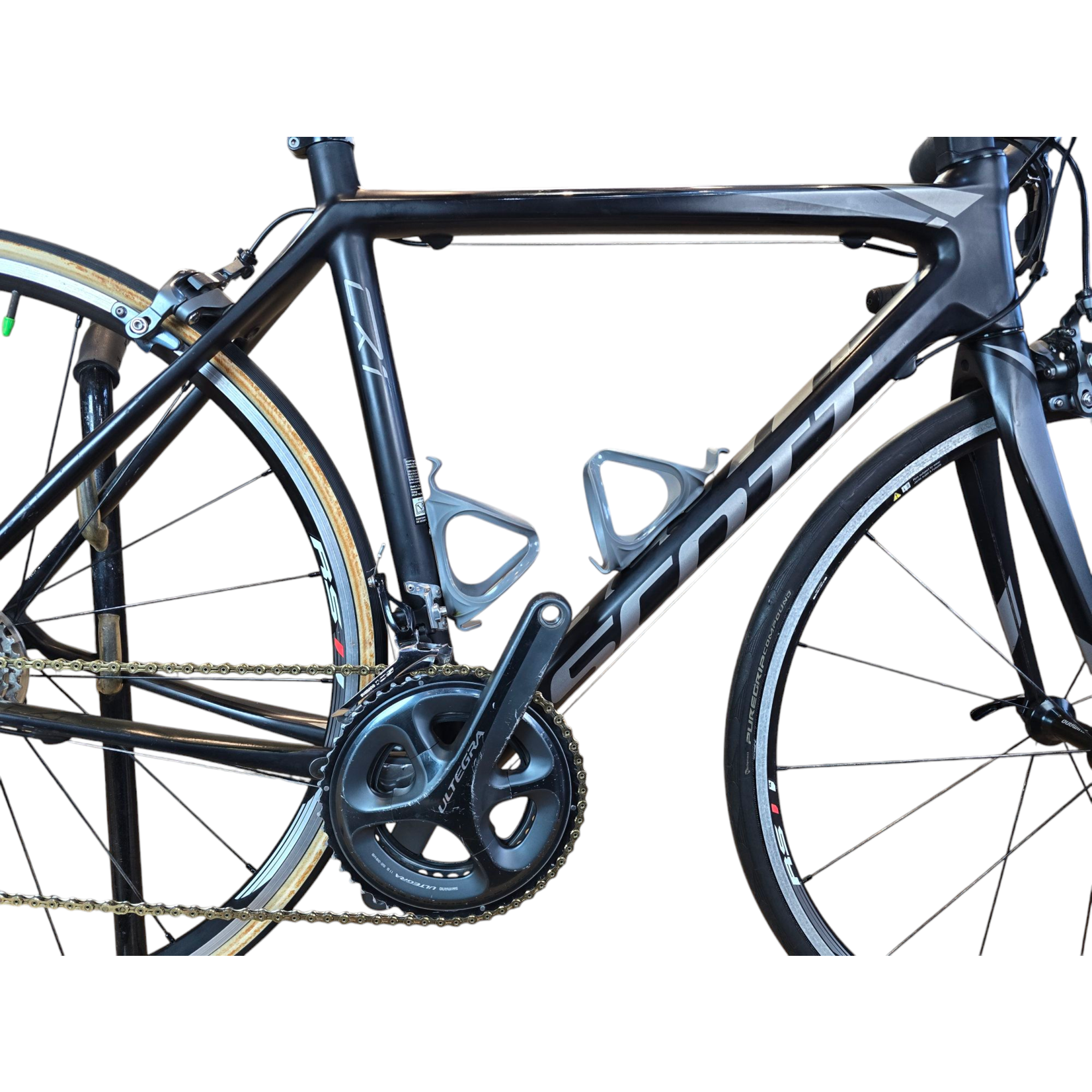 SCOTT Bicicleta de ruta Scott Modelo CR1 -100. Año 2017 Talla S. Color Gris/Negro. Cuadro Carbon/Tijera Carbon. Rines aluminio. Grupo Shimano Ultegra.