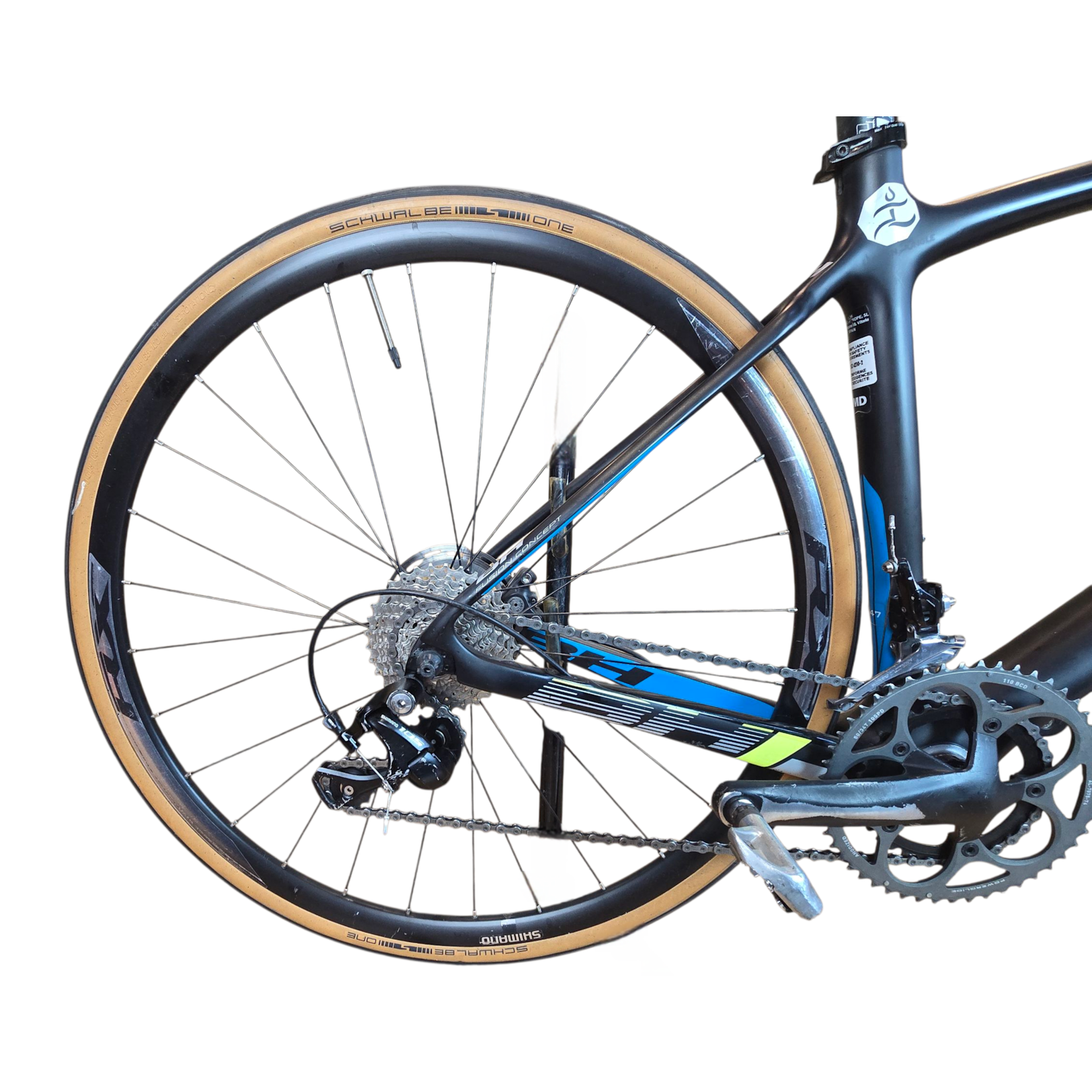 BH Bicicleta Semi-nueva BH. Modelo Fusion 2019. Grupo Shimano 105. Cuadro carbon/manubrio aluminio. Talla Small.