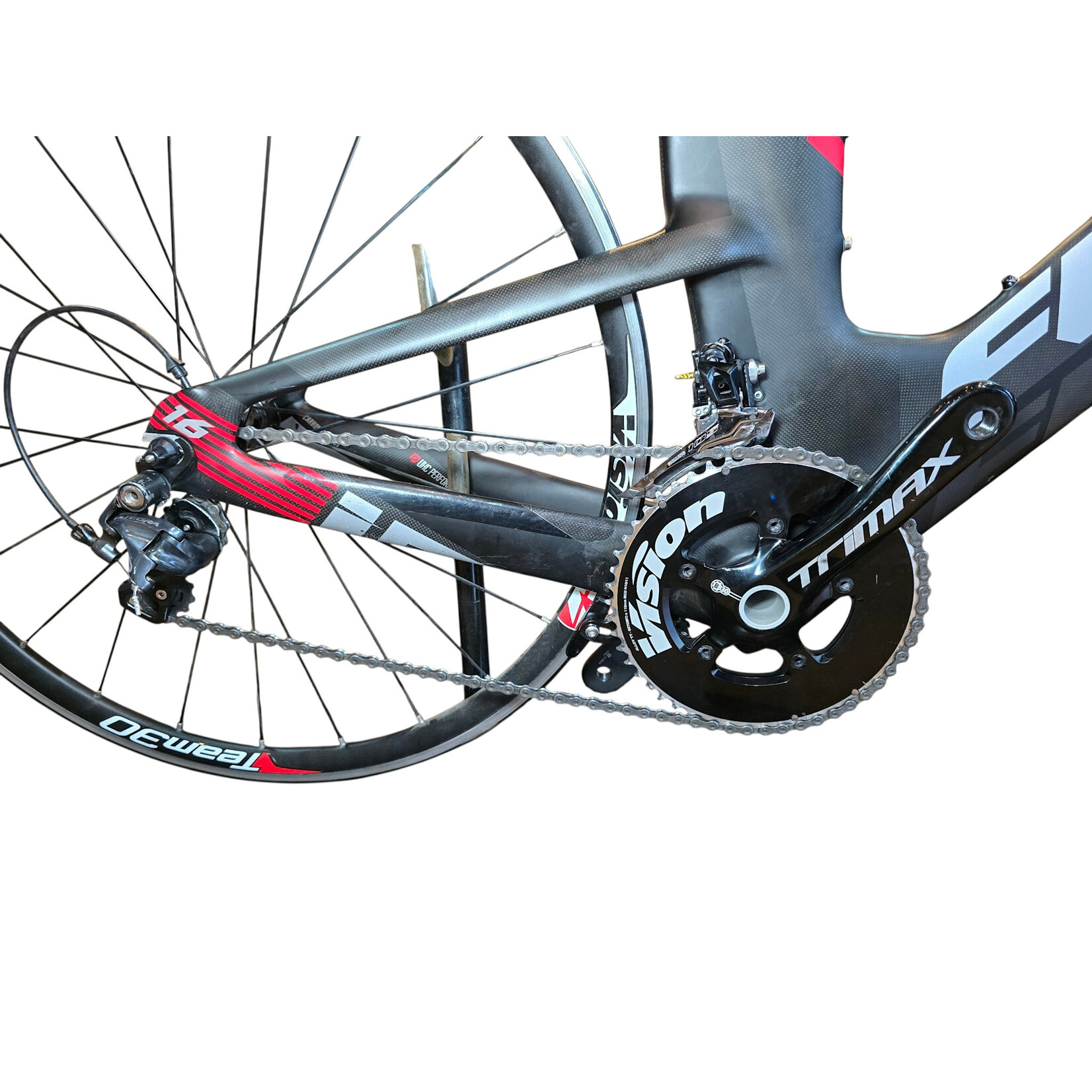 FELT Bicicleta de Triatlón (TT) Felt Full carbon mod. IA16. Año 2018. Color negra/blanco
