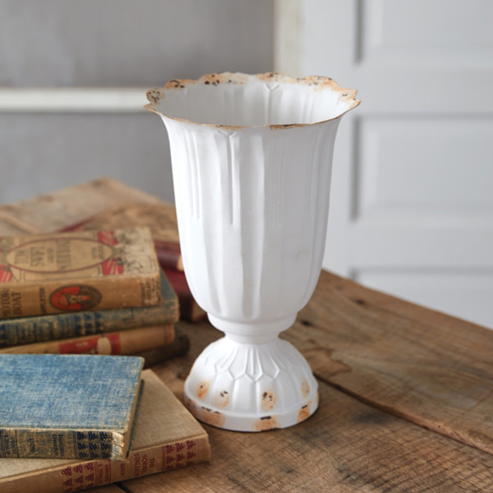 CTW Large Scalloped Vase