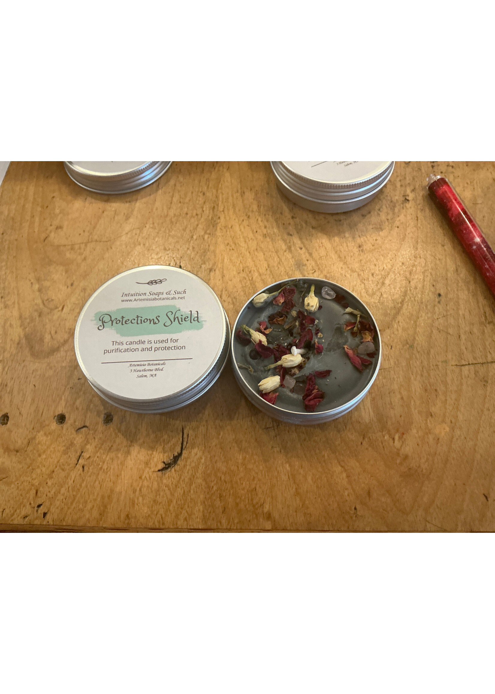 Candle tin  protection’s shield