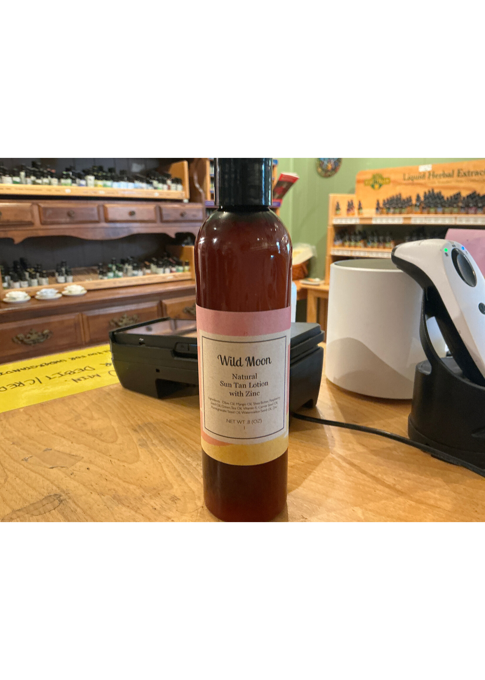 Sun tan lotion with zinc