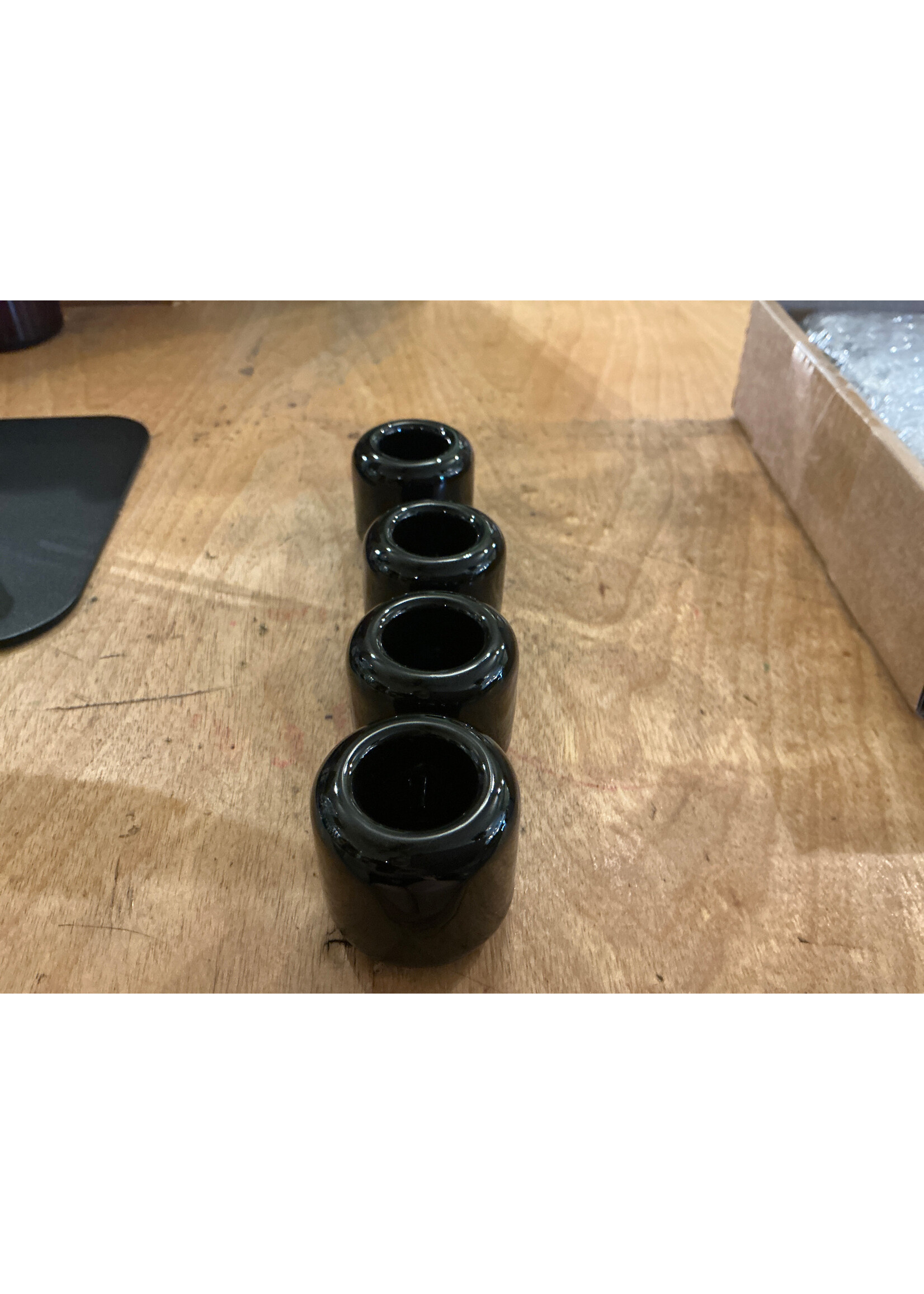 Chime candle holder ceramic black