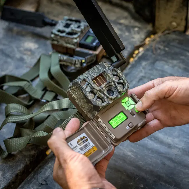 Browning Defender Vision Pro Cellular Trailcam