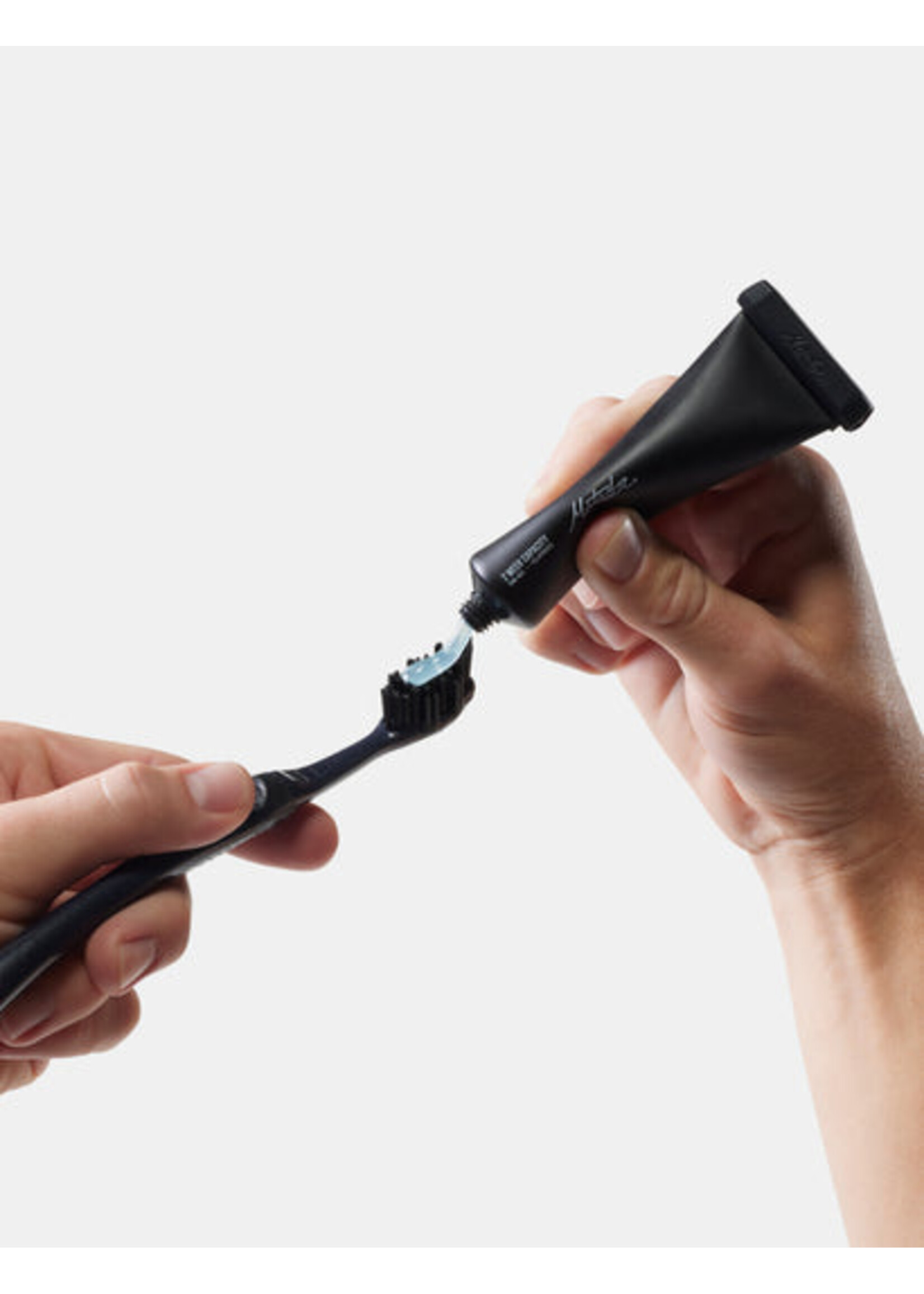 MATADOR REFILLABLE TOOTHPASTE TUBES-BLK/WHT