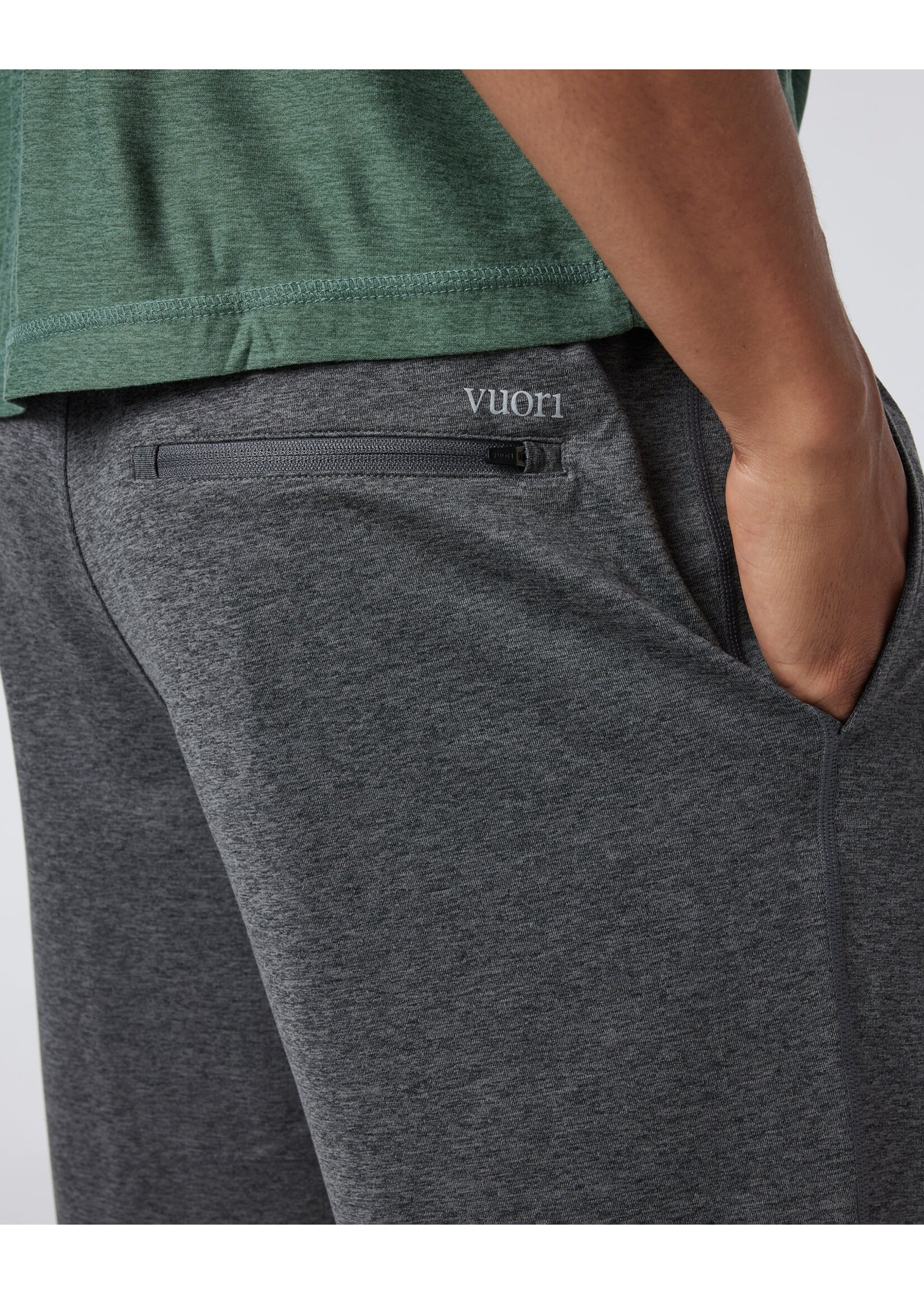 VUORI SUNDAY PERFORMANCE SHORT 8"-