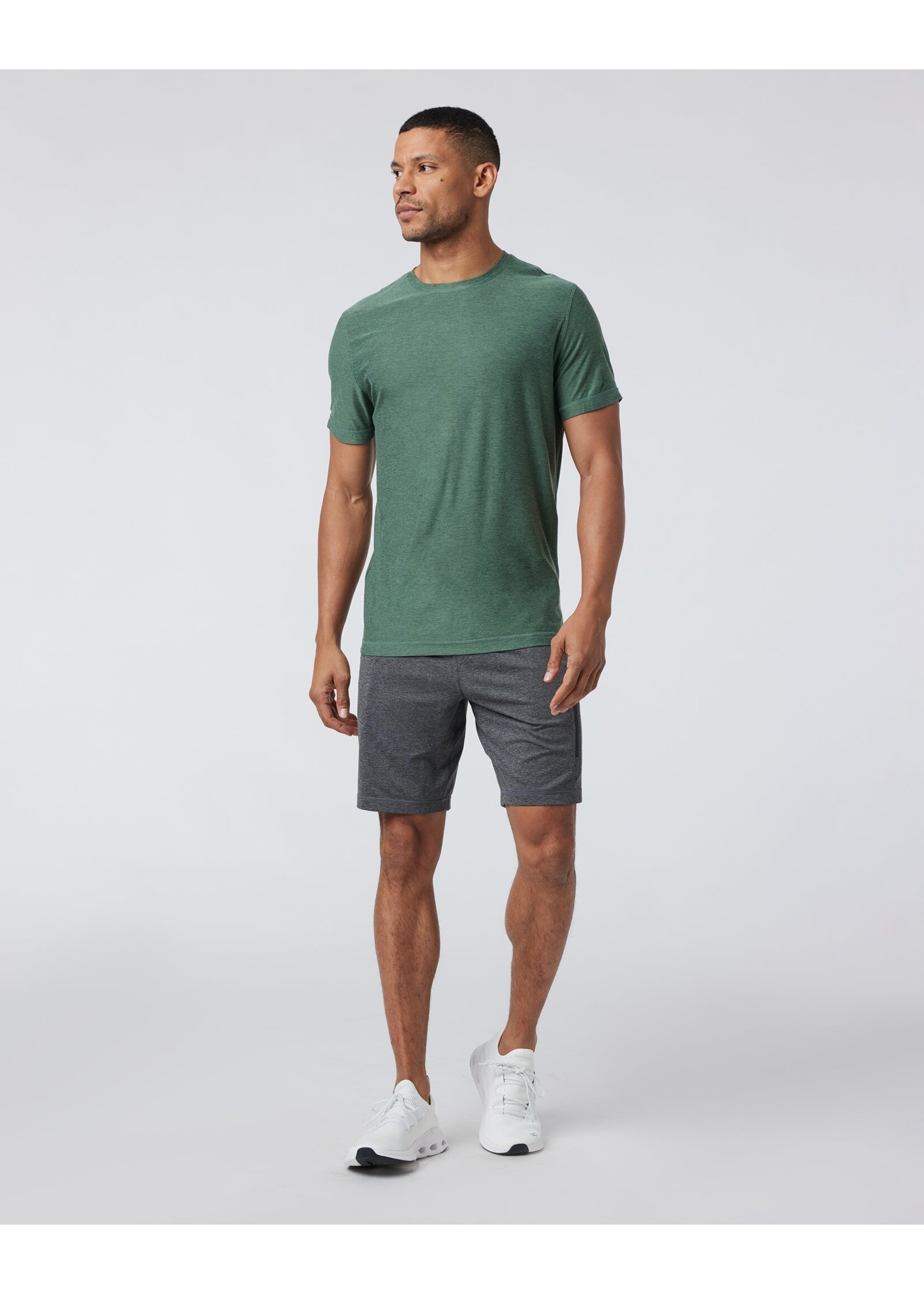 VUORI SUNDAY PERFORMANCE SHORT 8"-