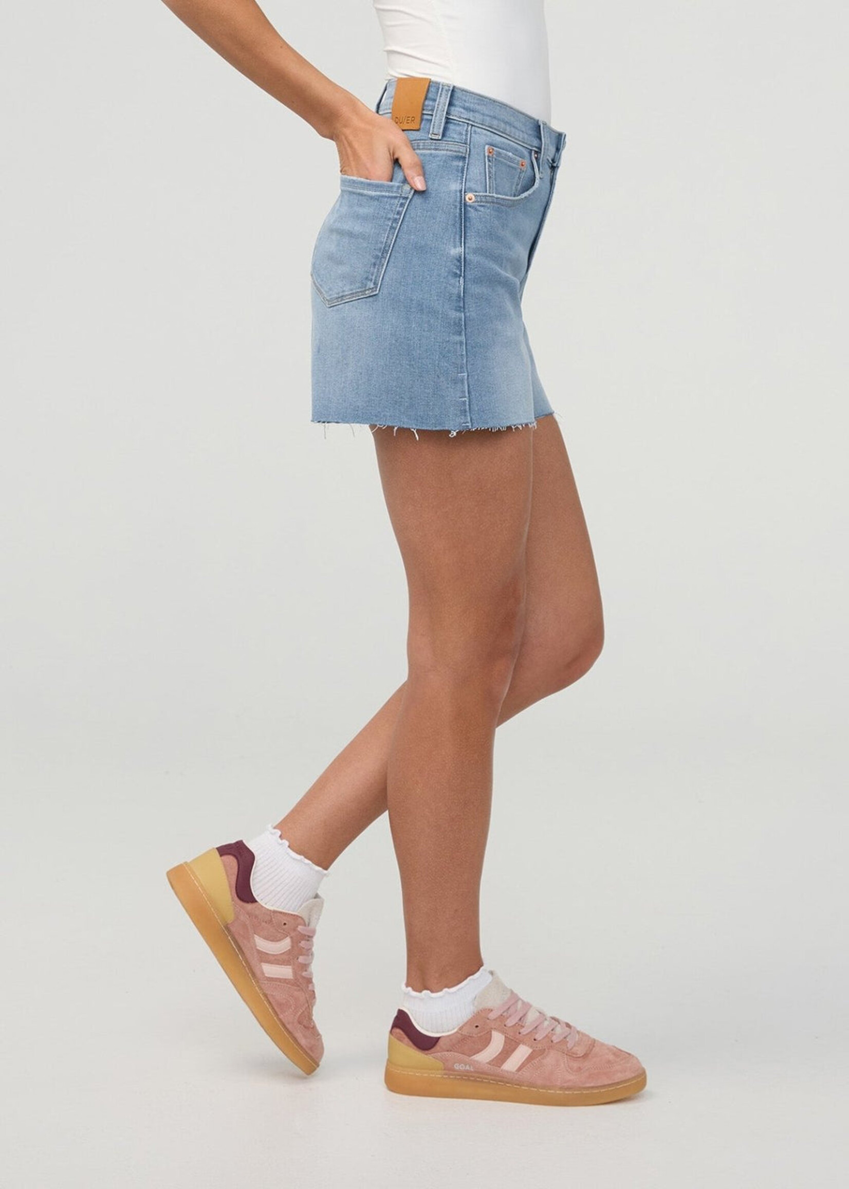 DUER WOMEN'S PERFORMANCE DENIM + HIGH RISE RELAXED SHORT-