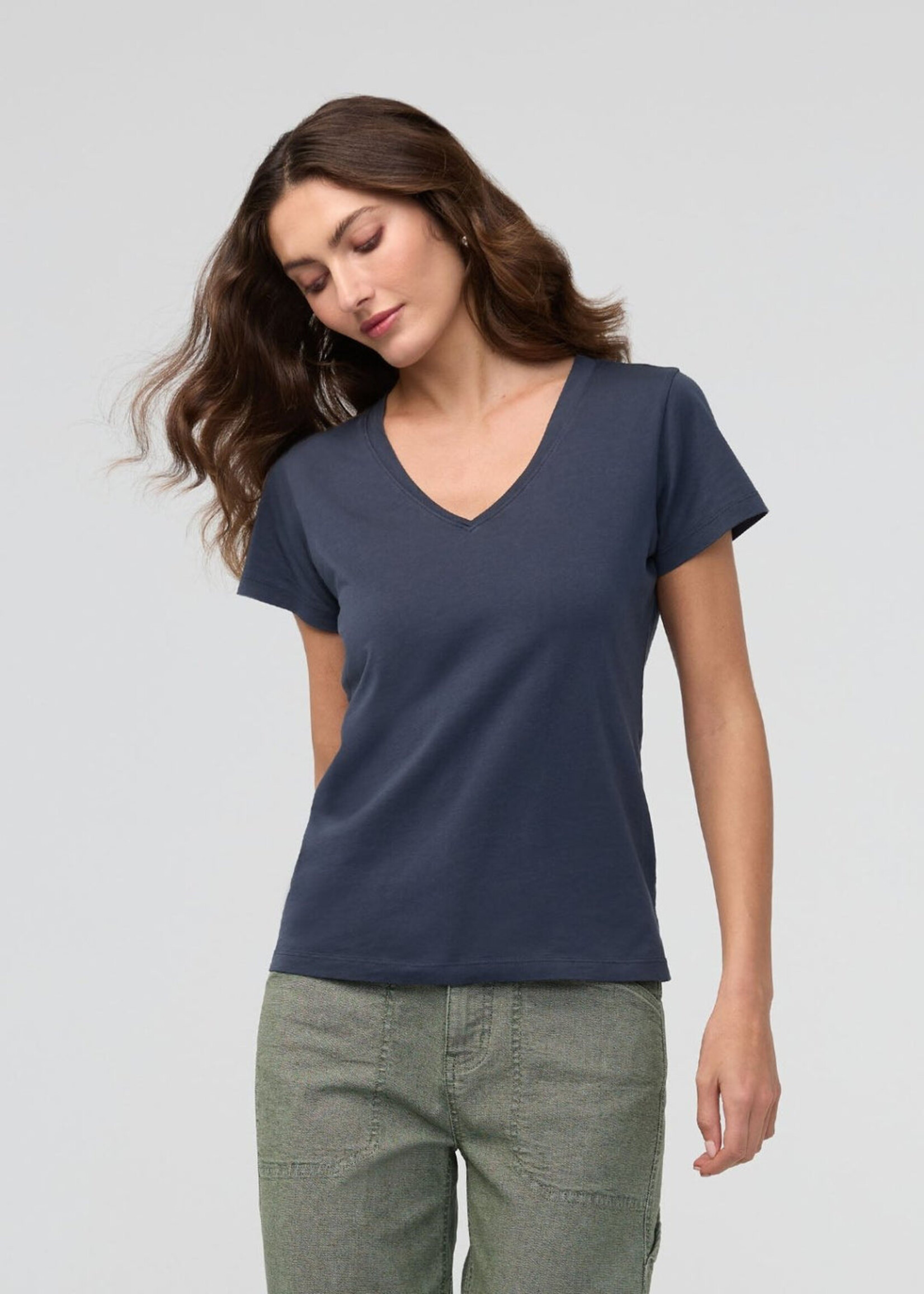 DUER WMS PUREPIMA SLIM V NECK-