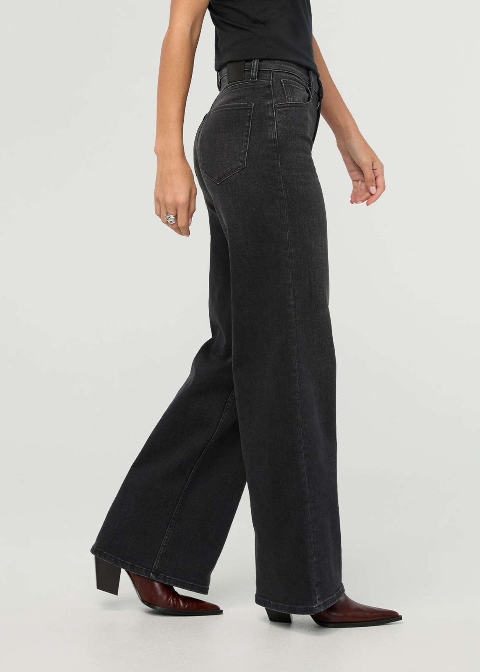 DUER WMS PERF DENIM+ HIGH RISE WIDE LEG- FADED BLK