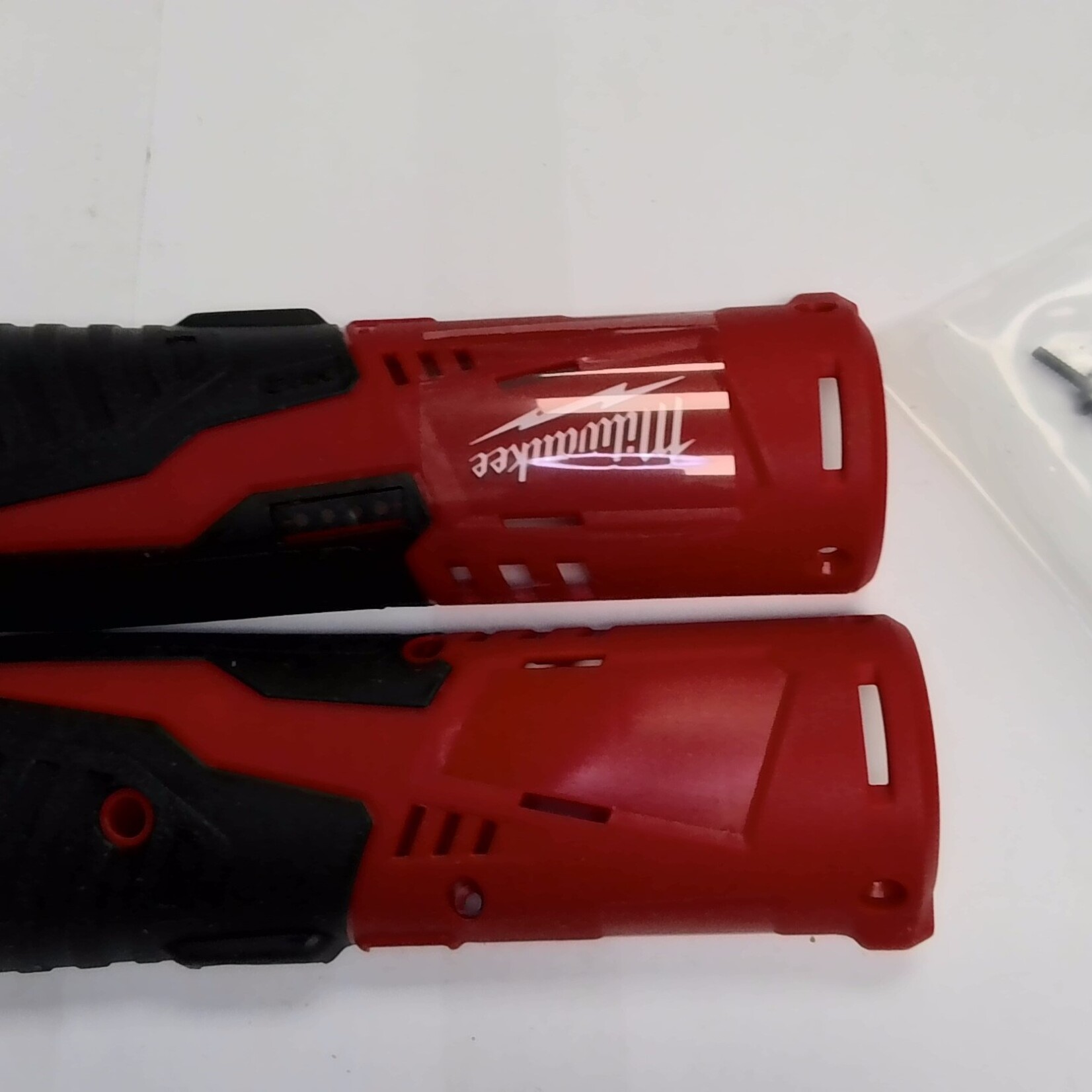 Milwaukee 31-44-2710