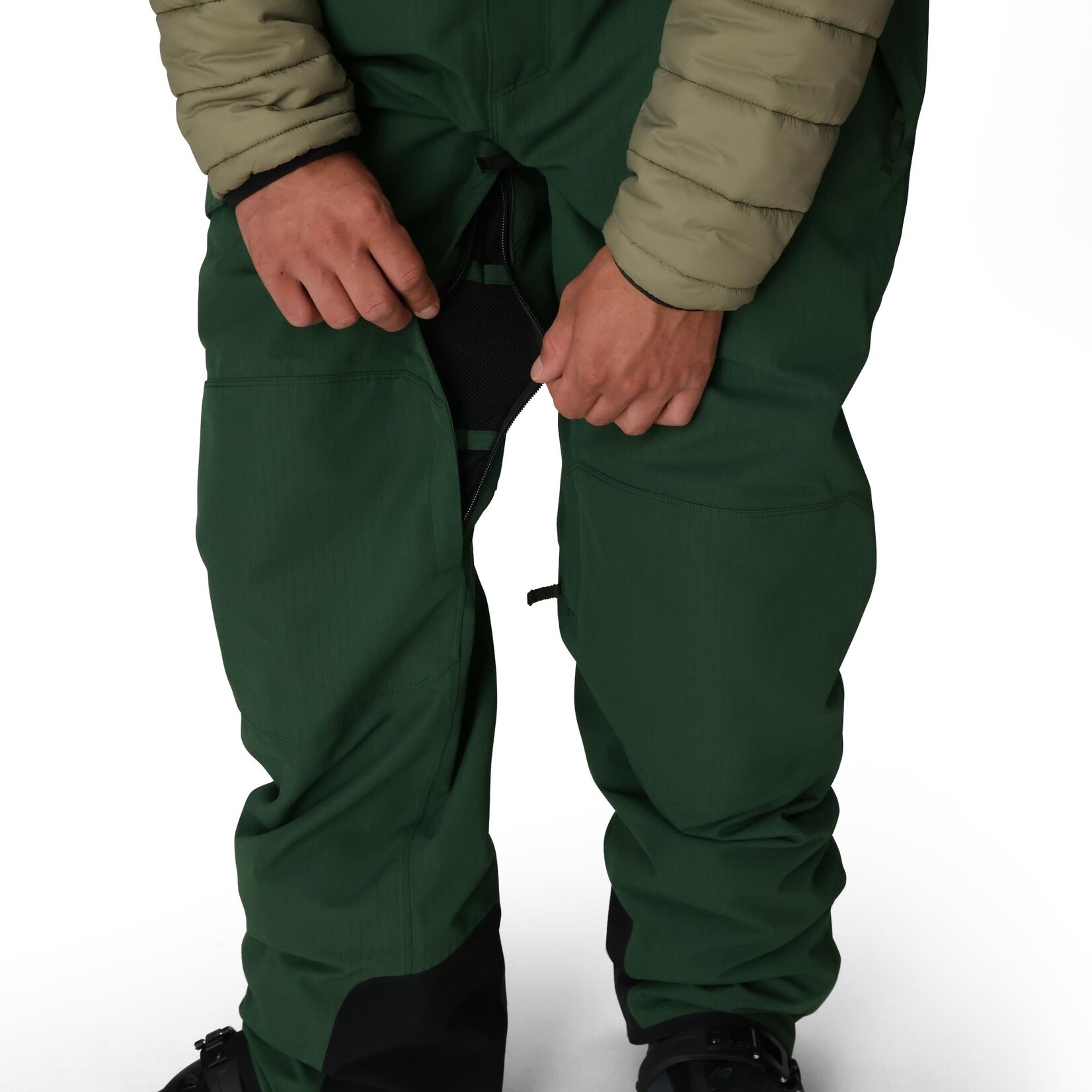 686 686 MENS HOT LAP INSULATED BIB MSRP