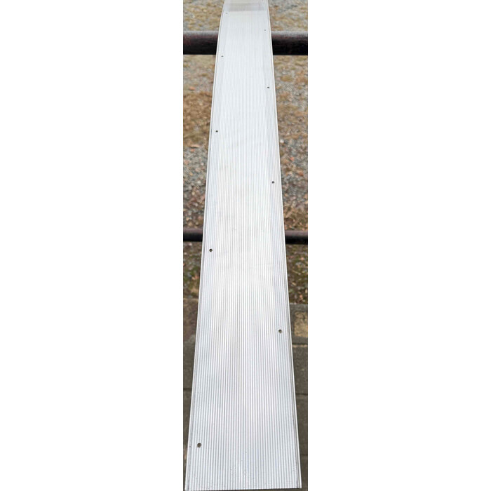 165019 \ CARPET BAR 4 in WIDE X 12 ft