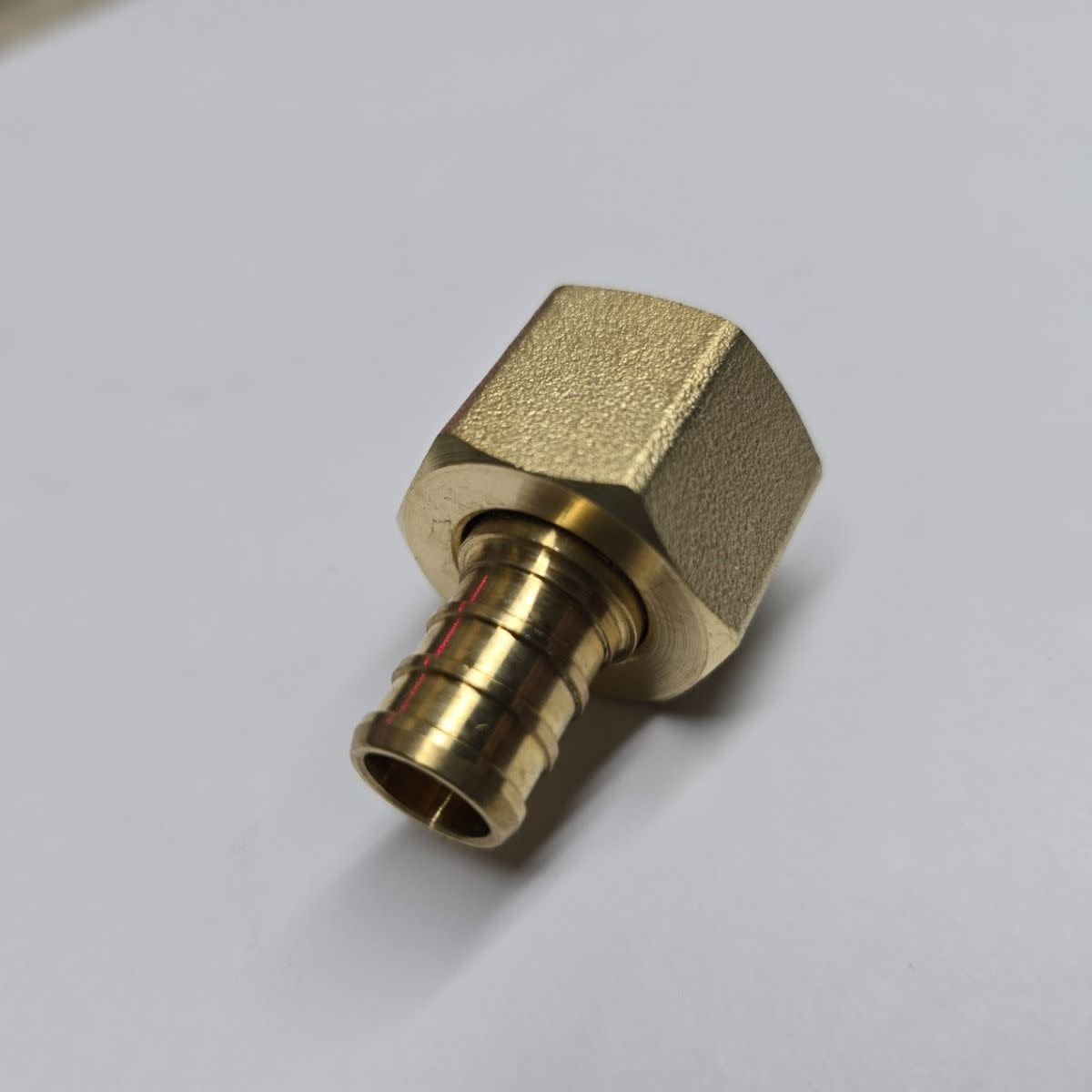 1/2BR PEX X1/2 FEM SWIVEL METAL