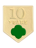 GIRL SCOUT 10 YEAR PIN