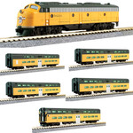 Kato 106104DCC N E8A w/DCC Passenger Set, C&NW 400 (6)