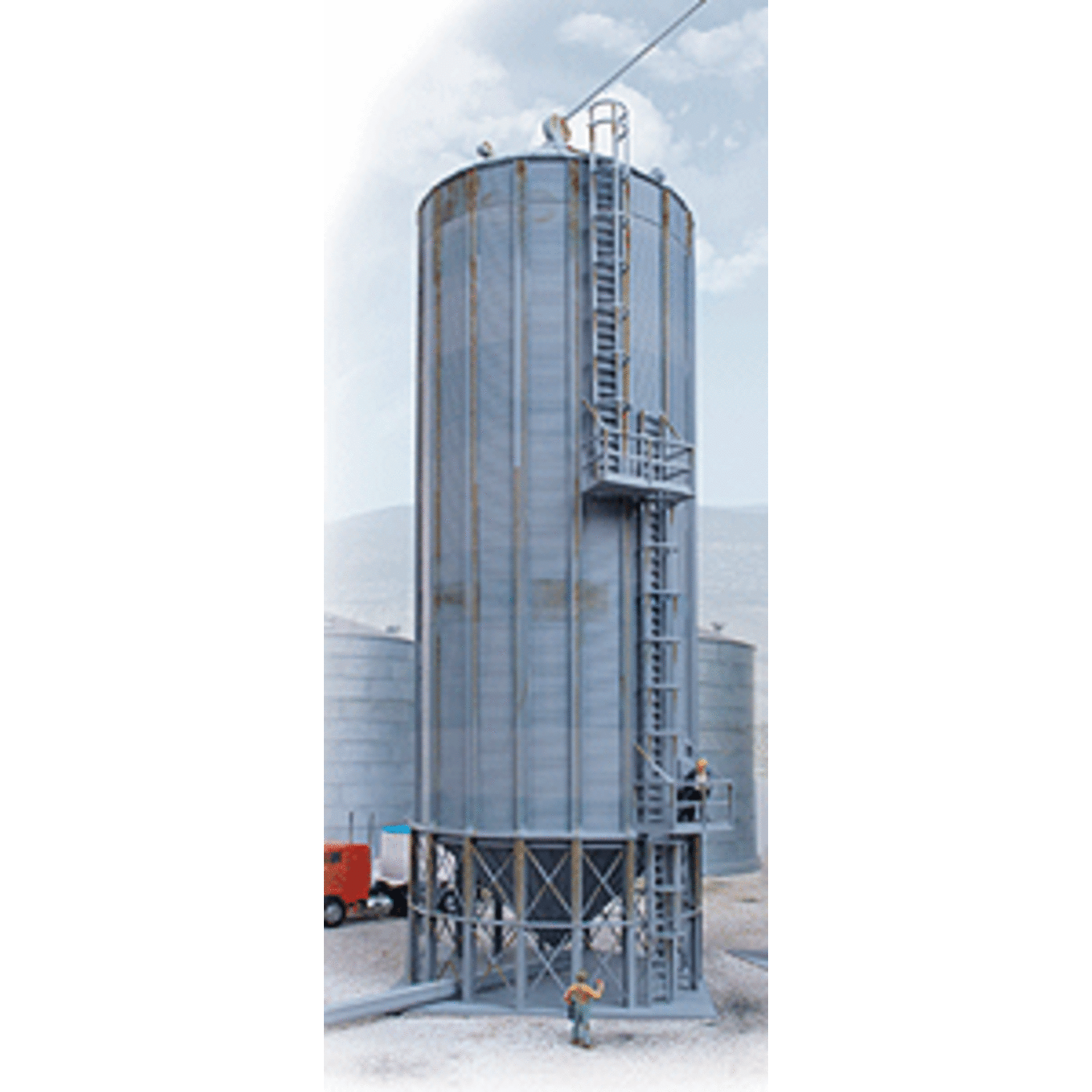 Walthers 9332937 HO Wet-Dry Grain Storage Bin - 2 Pack Kit