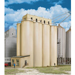 Walthers 9332942 HO Grain Head House w/Silos