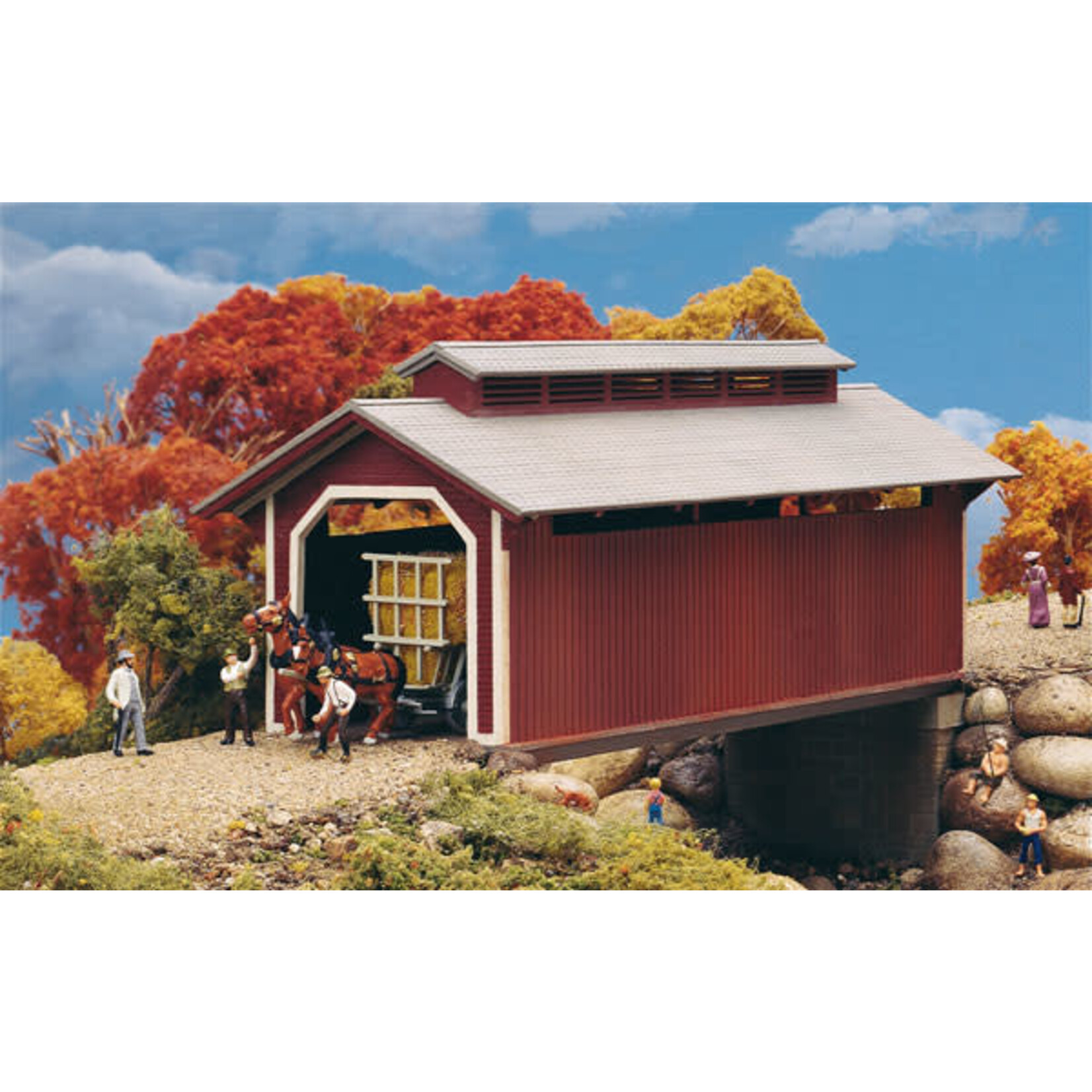 Walthers 9333652 HO Willow Glen Covered Bridge Kit